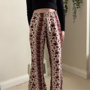 Brandy Melville • Flower Flare Pants